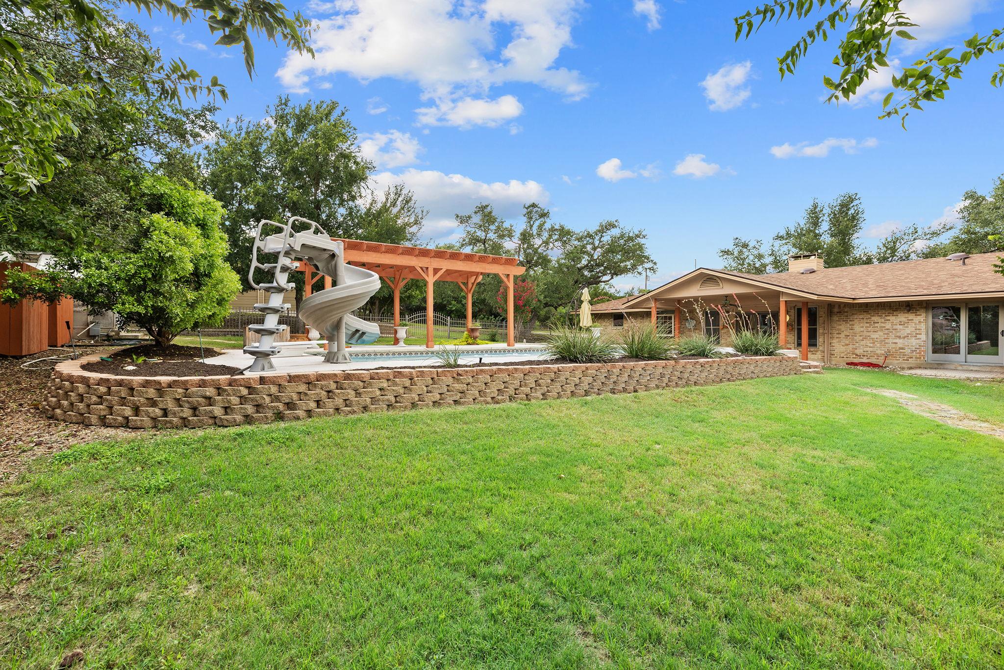 1204 Oak Hollow Dr, Leander, TX 78641