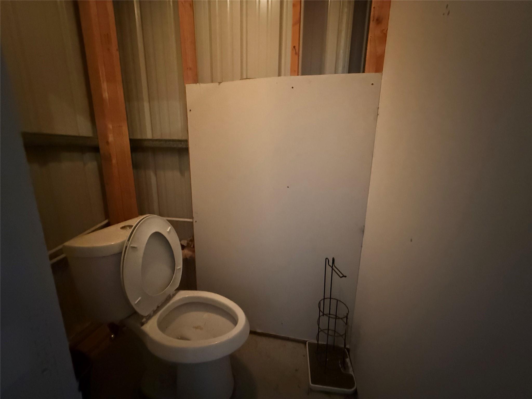 386 Old Colony Rd, Seguin, TX 78155