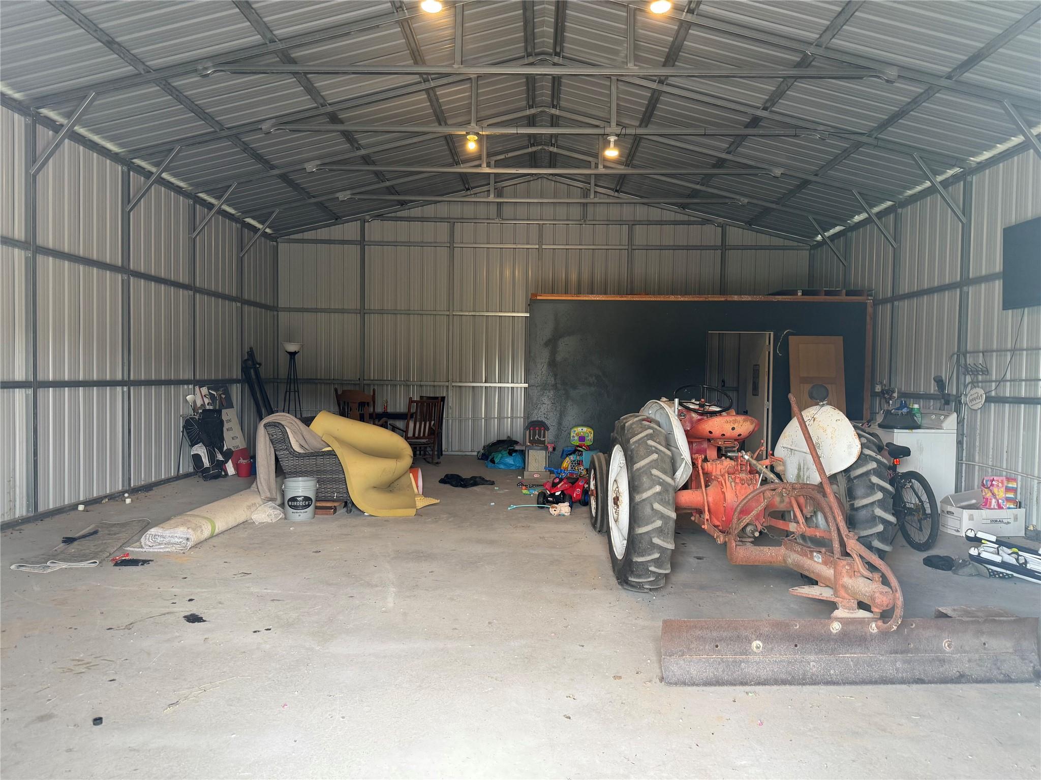 386 Old Colony Rd, Seguin, TX 78155