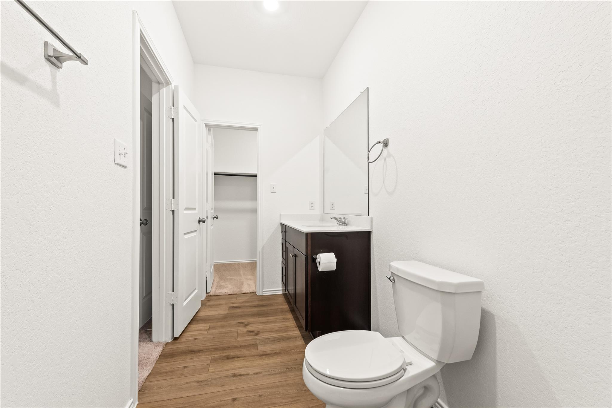 136 The Bad Way, Jarrell, TX 76537