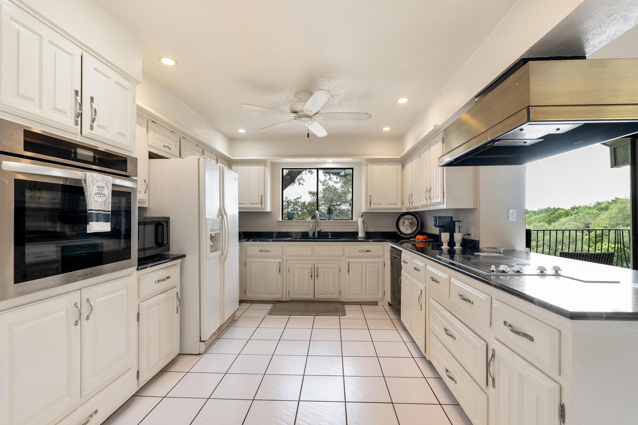 6033 Mount Bonnell Cv, Austin, TX 78731