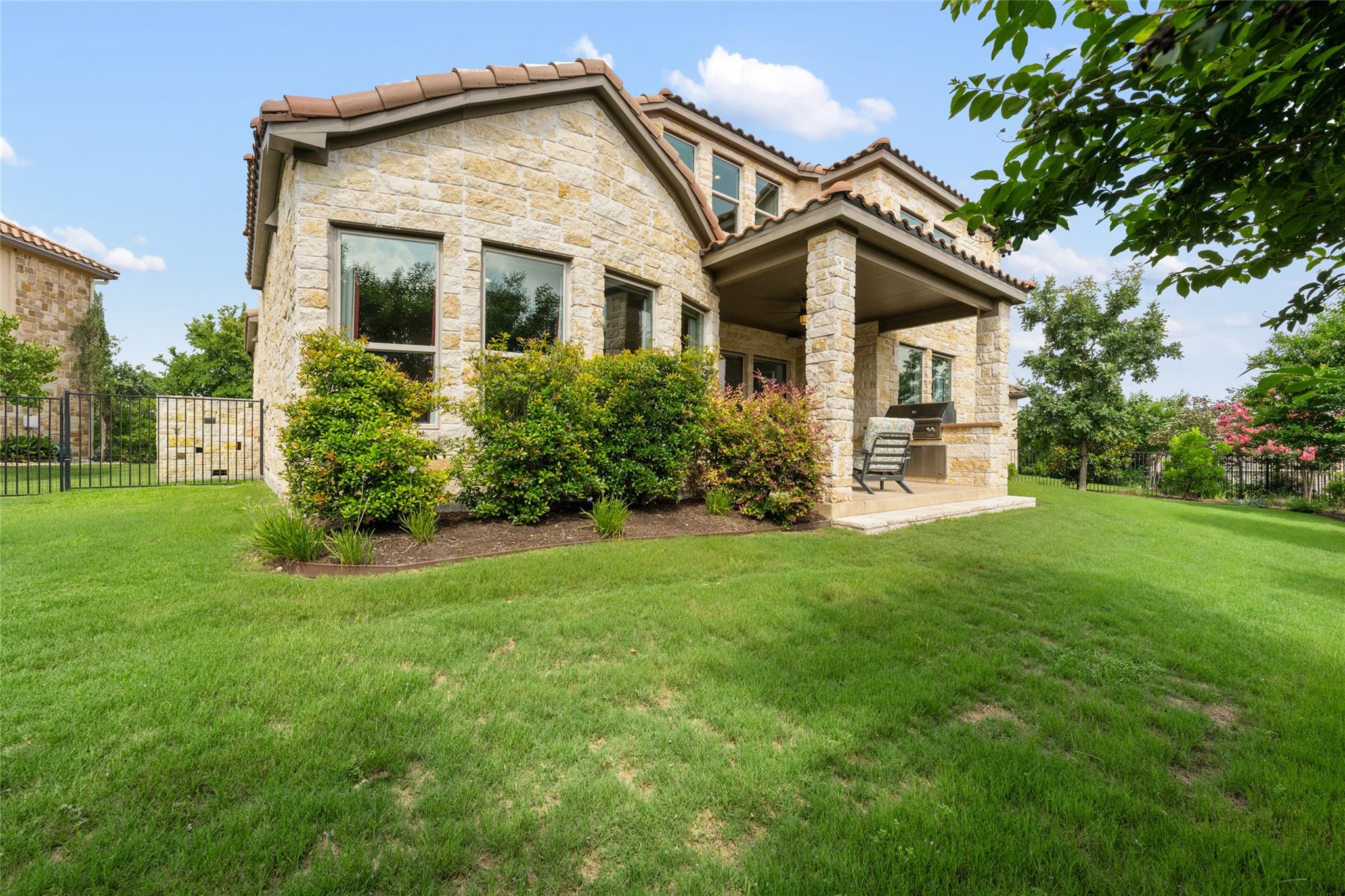 105 Curacao Ct, Austin, TX 78738