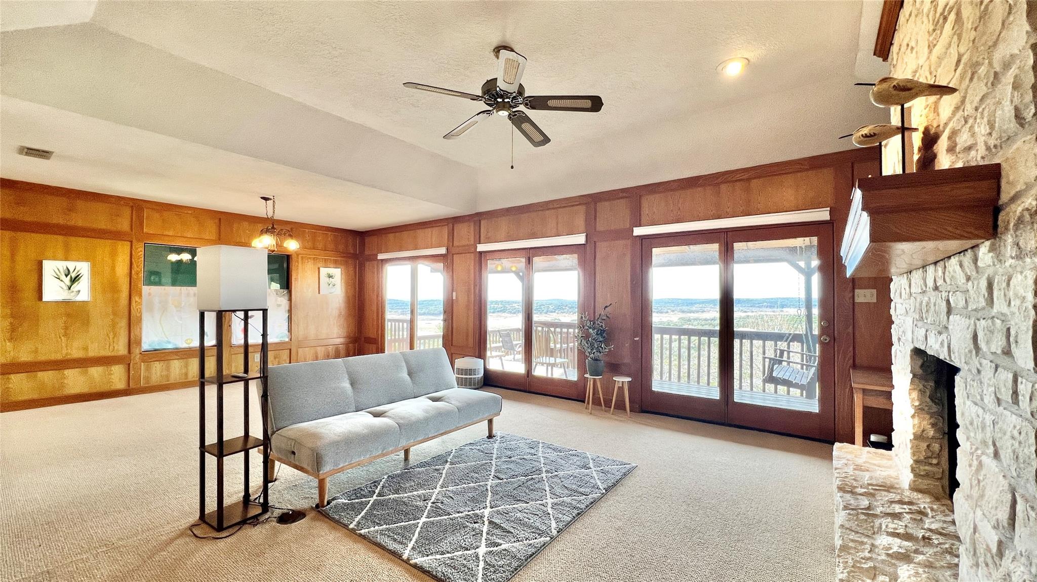 21009 Fawn Ridge Dr, Lago Vista, TX 78645