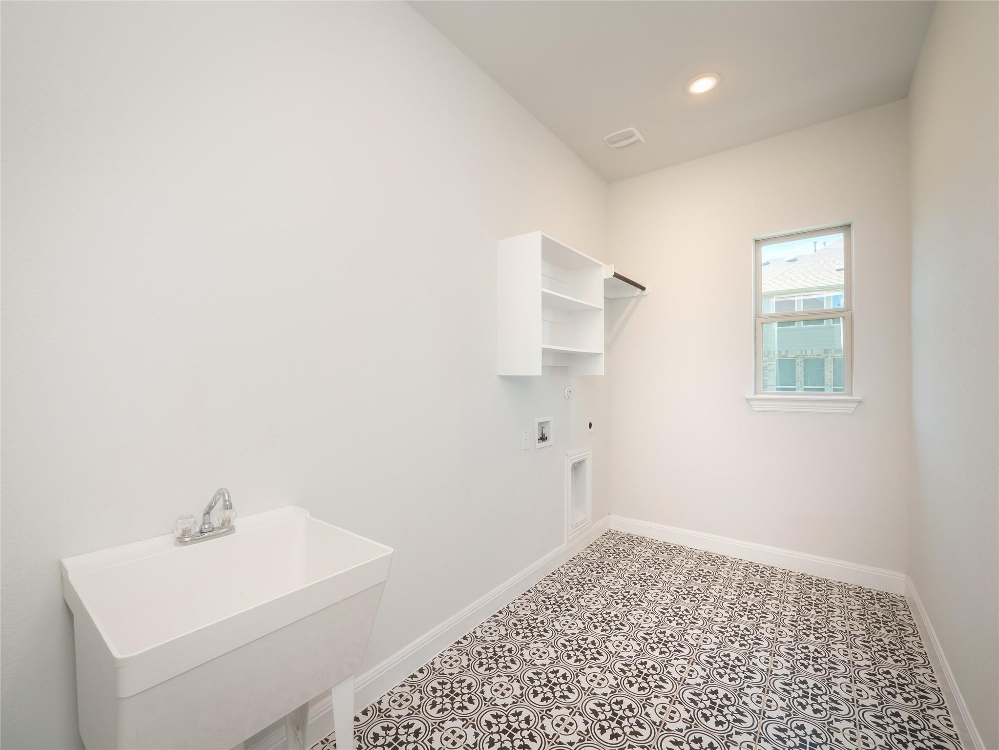 2320 Lucky Ln, Leander, TX 78641