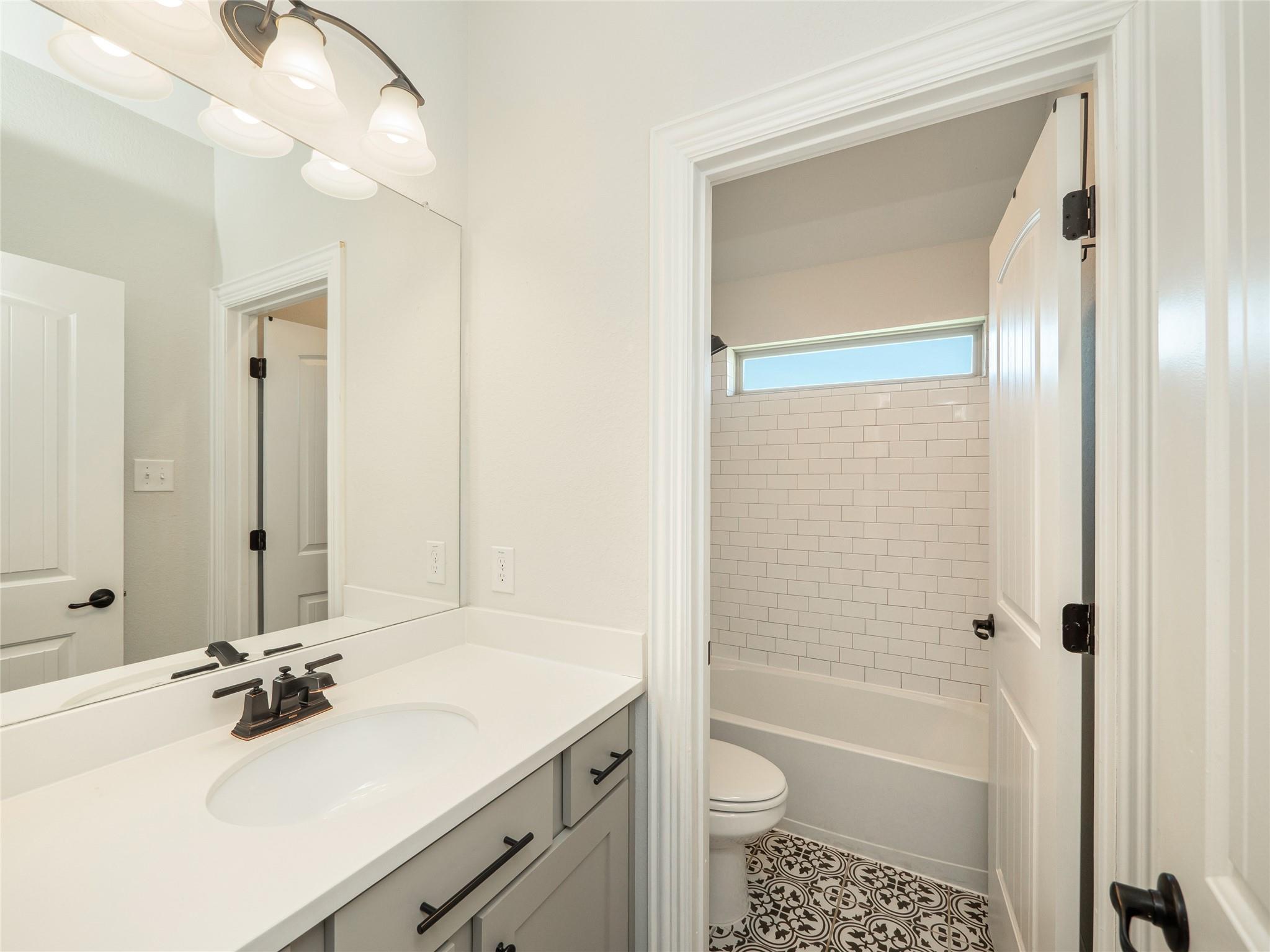 2320 Lucky Ln, Leander, TX 78641