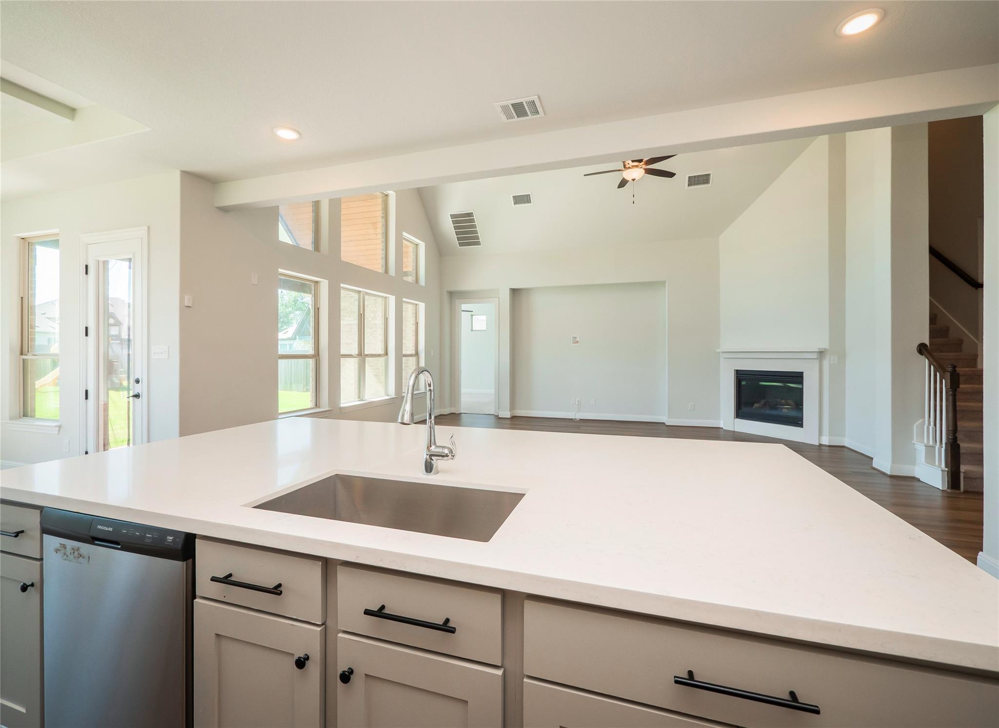 2320 Lucky Ln, Leander, TX 78641