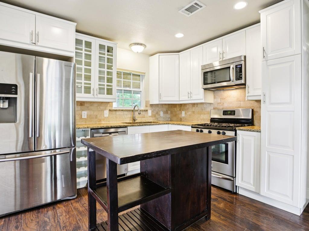 3811 Byron Dr, Austin, TX 78704