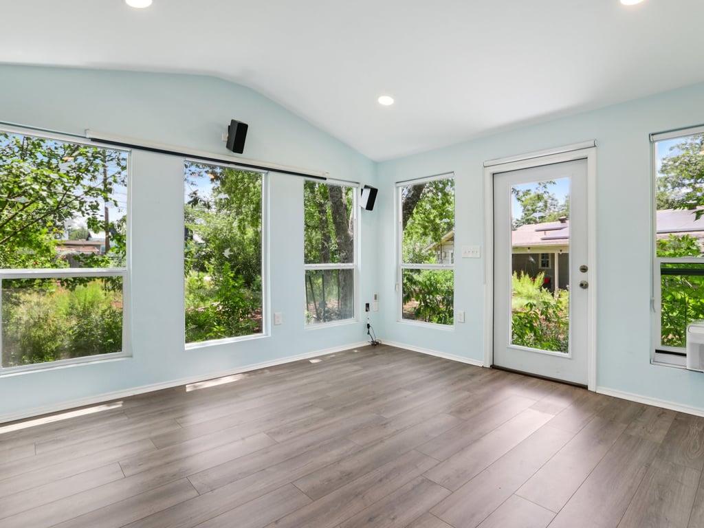 3811 Byron Dr, Austin, TX 78704