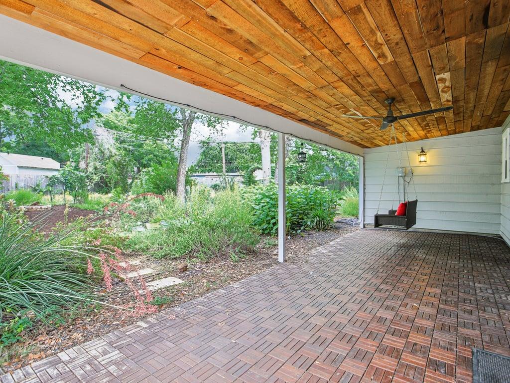 3811 Byron Dr, Austin, TX 78704