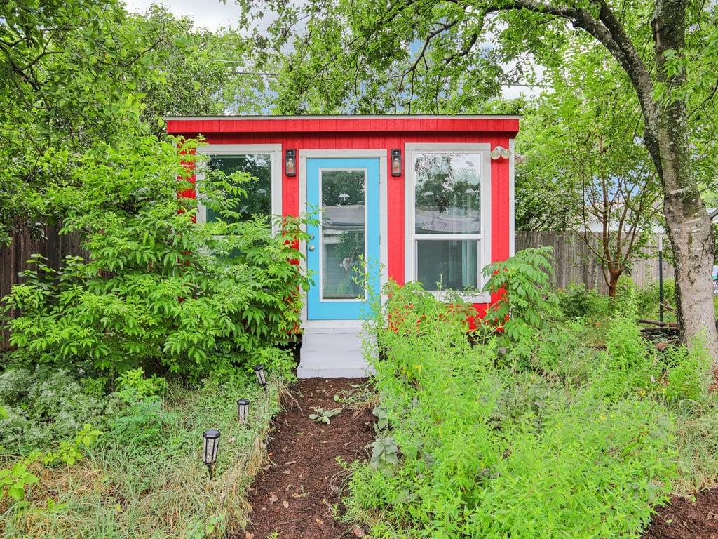3811 Byron Dr, Austin, TX 78704