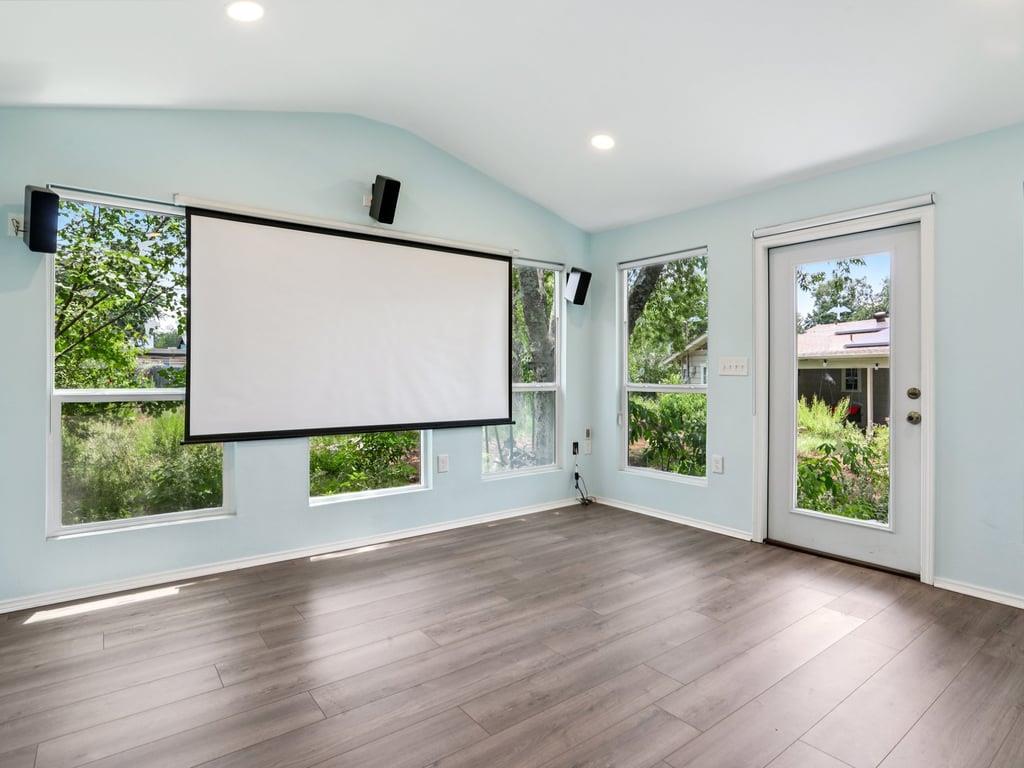 3811 Byron Dr, Austin, TX 78704