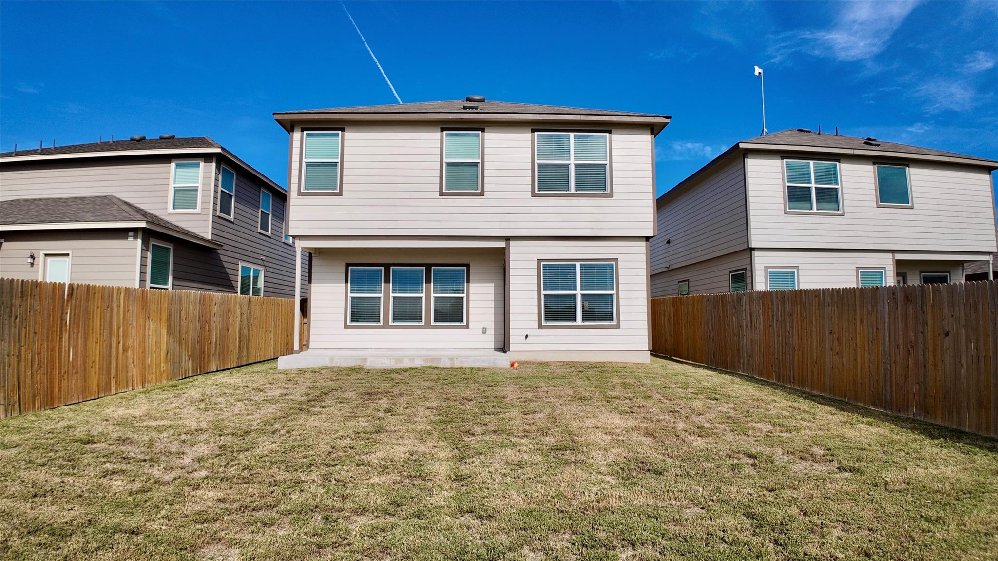 217 Bronco Billy Dr, Jarrell, TX 76537