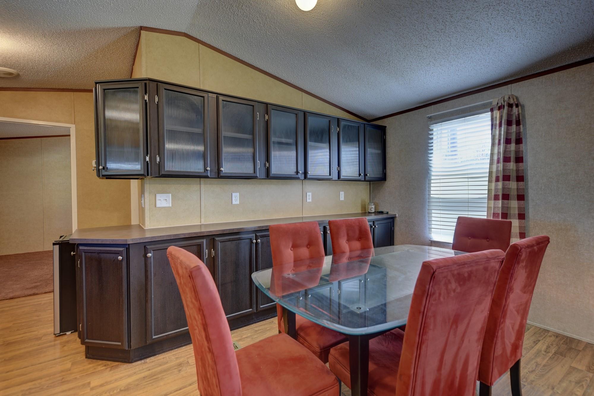 1368 County Road 207, Giddings, TX 78942