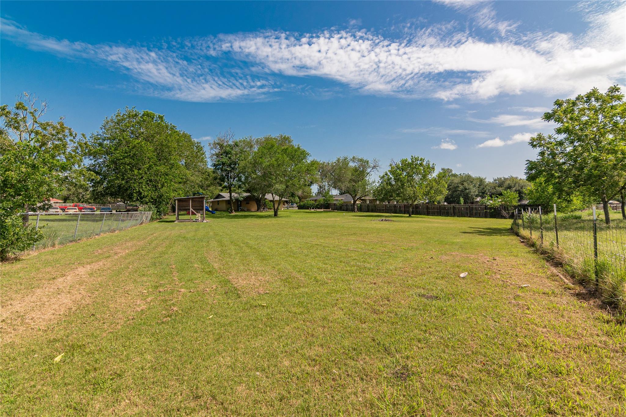 133 Country Acres Dr, Seguin, TX 78155
