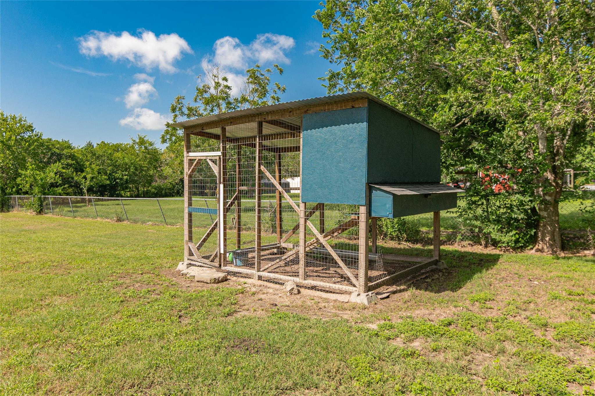133 Country Acres Dr, Seguin, TX 78155