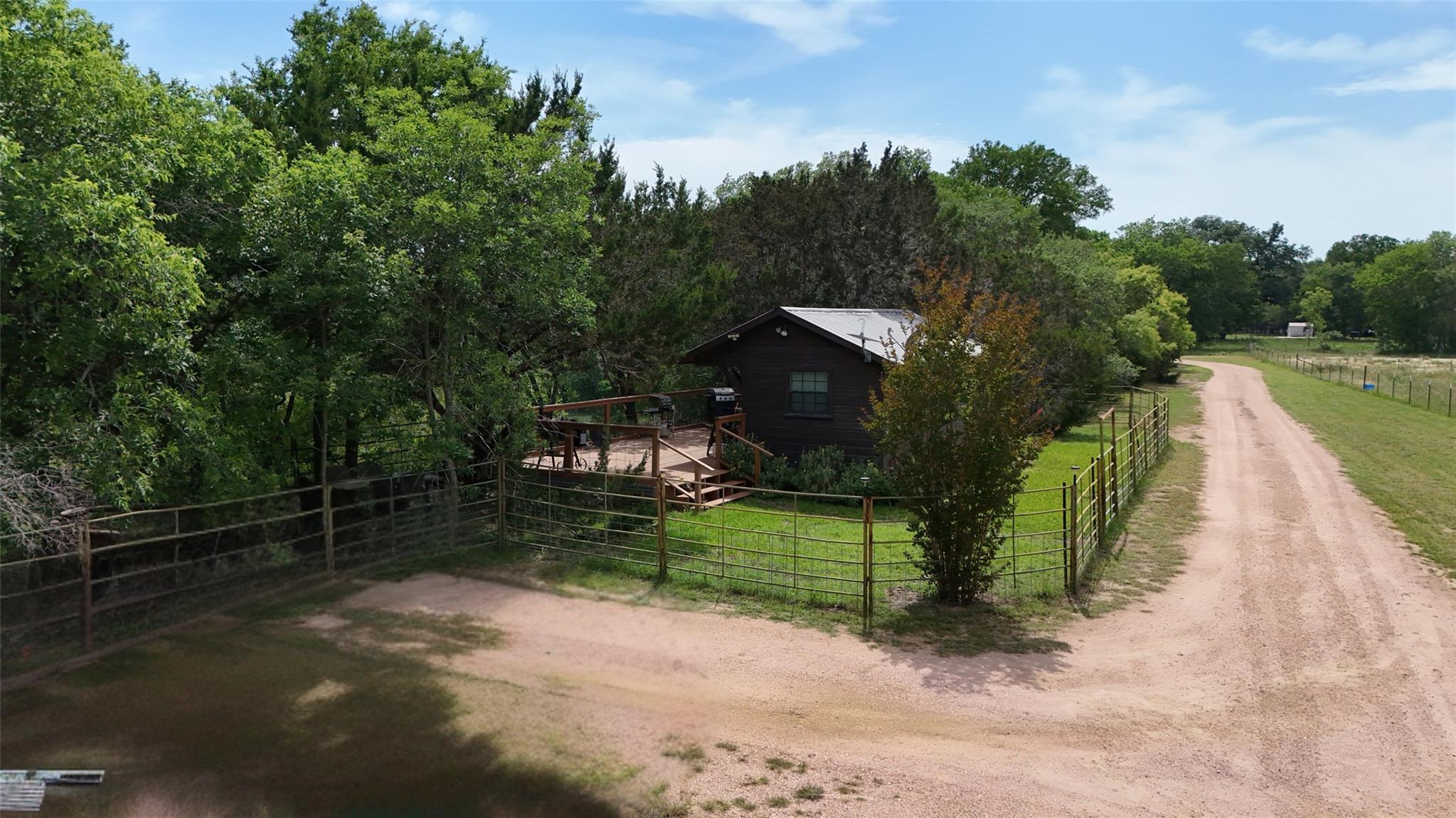 835 County Road 256, Liberty Hill, TX 78642