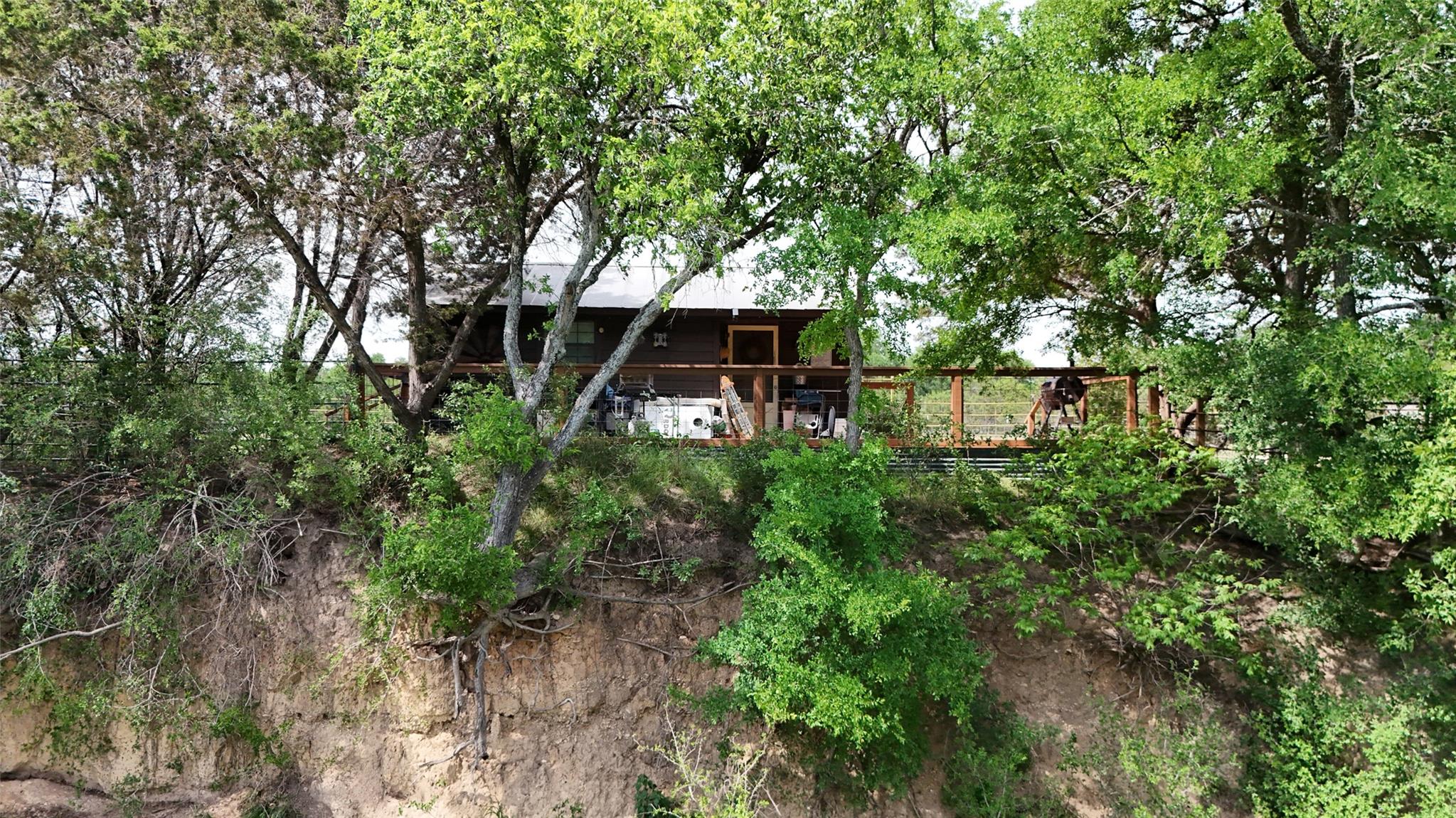 835 County Road 256, Liberty Hill, TX 78642