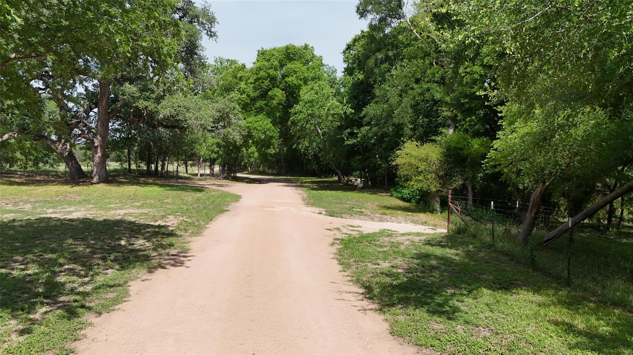 835 County Road 256, Liberty Hill, TX 78642