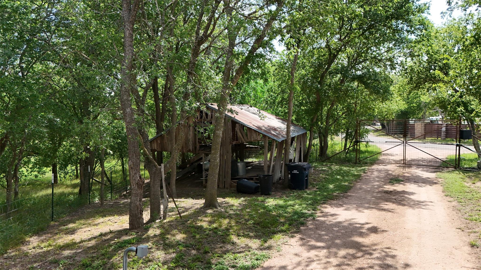 835 County Road 256, Liberty Hill, TX 78642