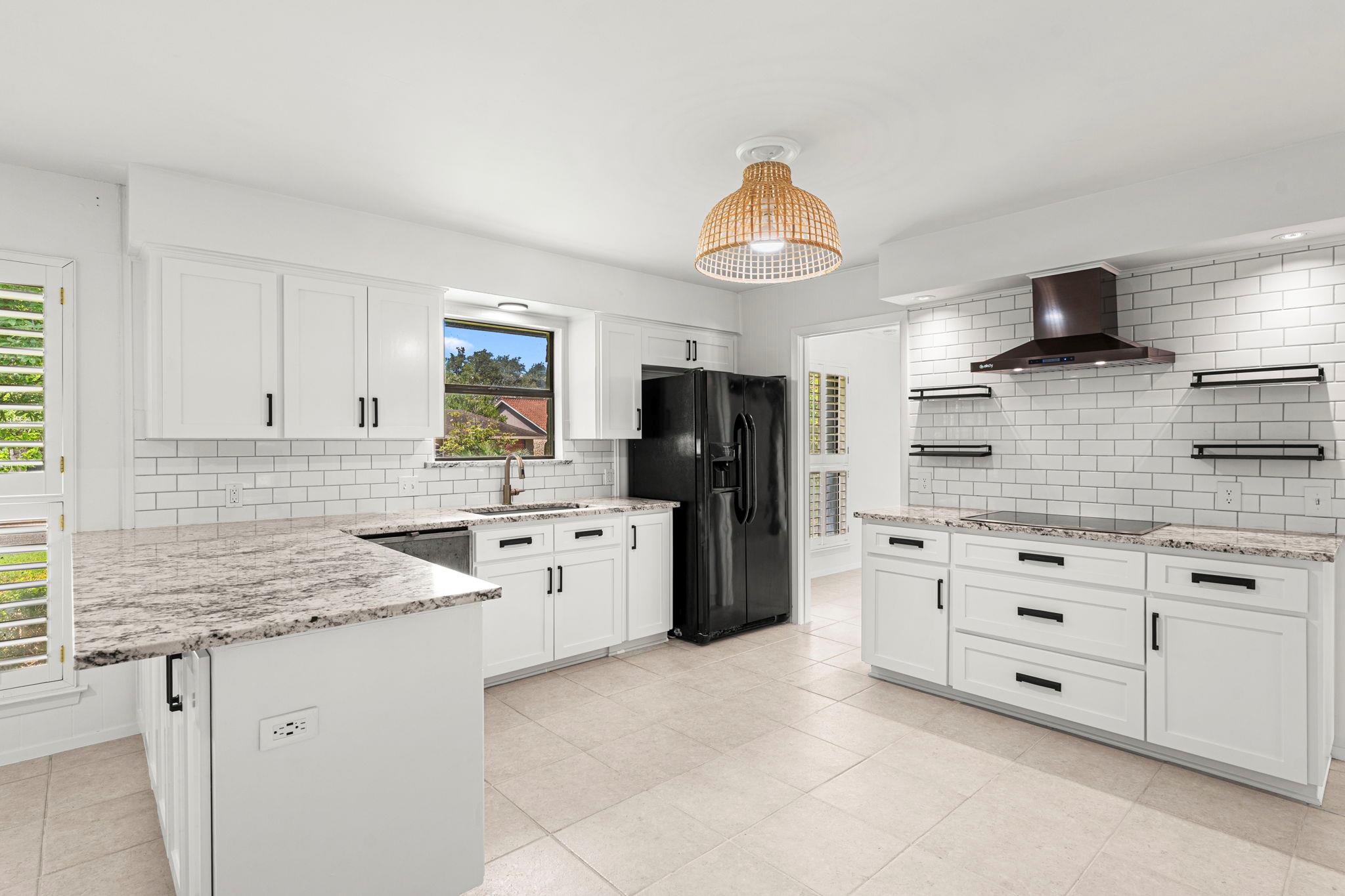 2404 Coral Ridge Cir, Austin, TX 78747