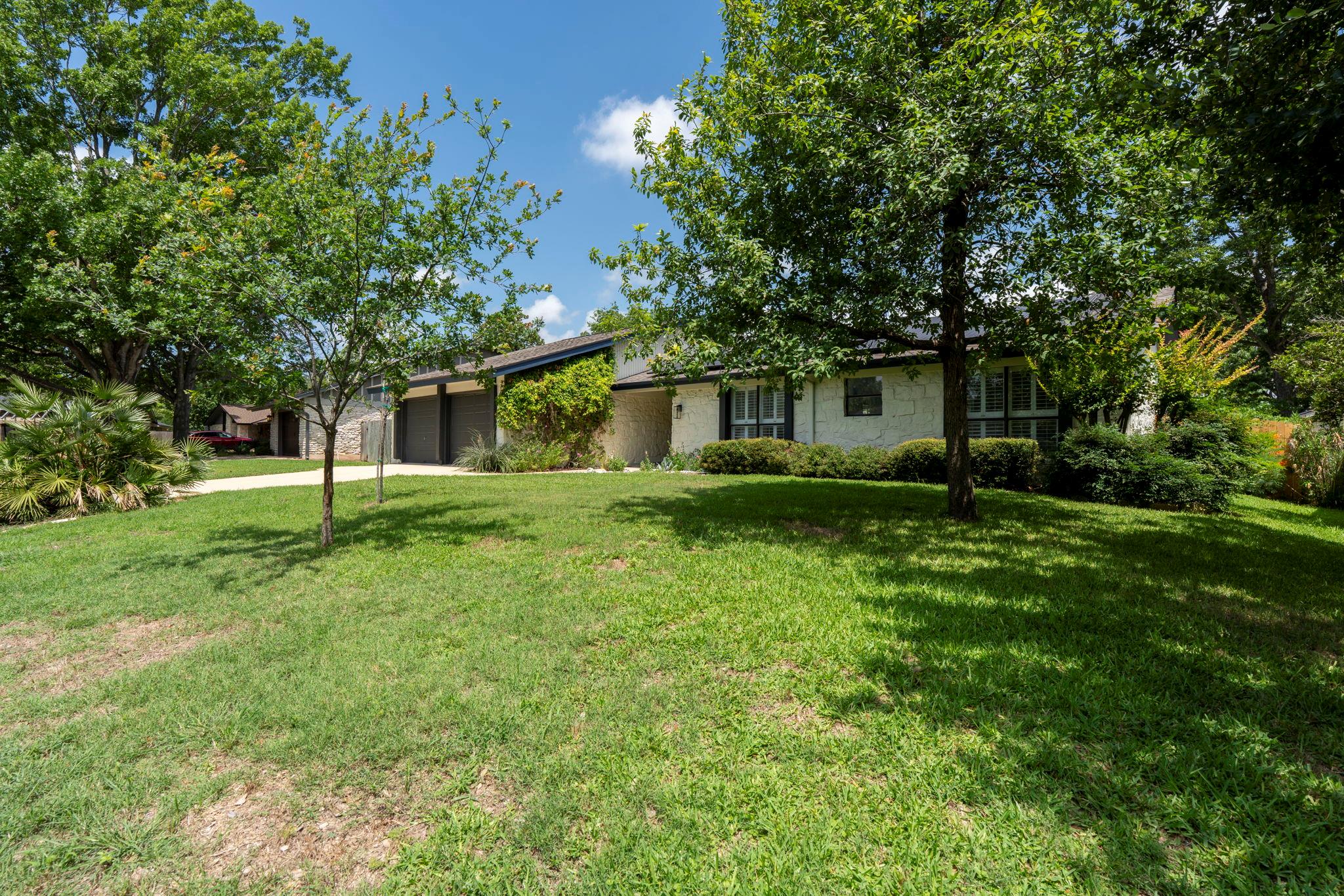 2404 Coral Ridge Cir, Austin, TX 78747