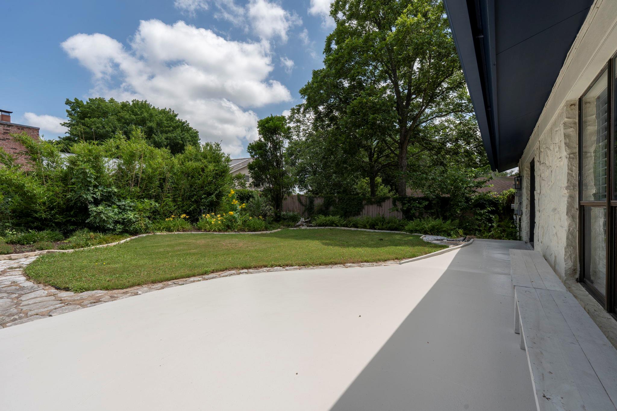 2404 Coral Ridge Cir, Austin, TX 78747