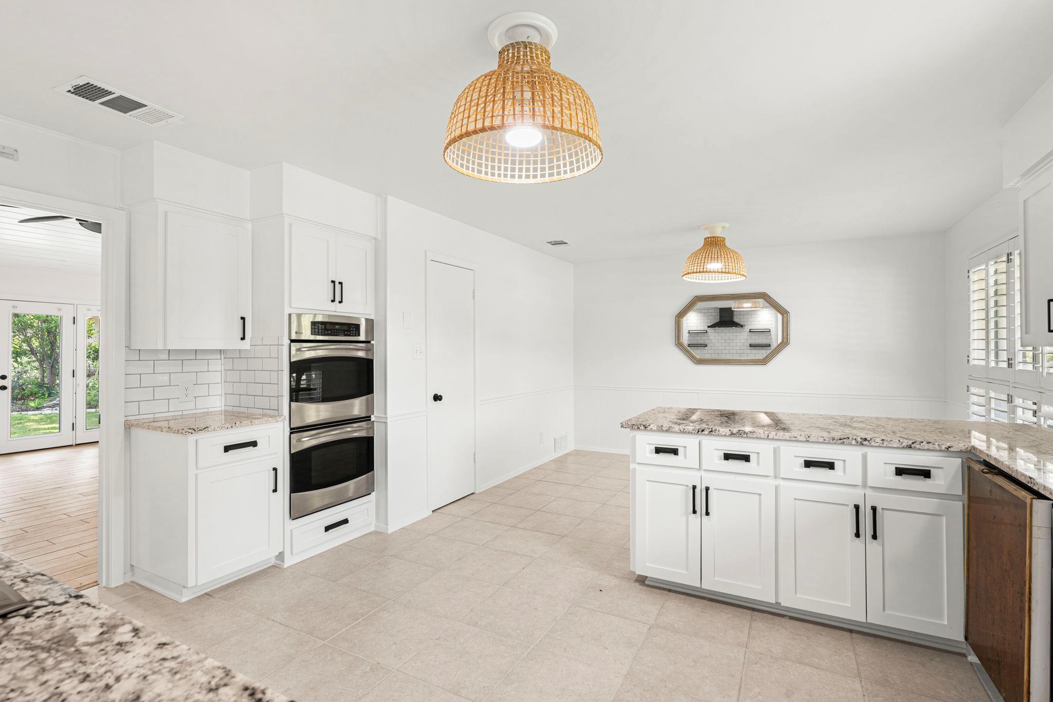 2404 Coral Ridge Cir, Austin, TX 78747