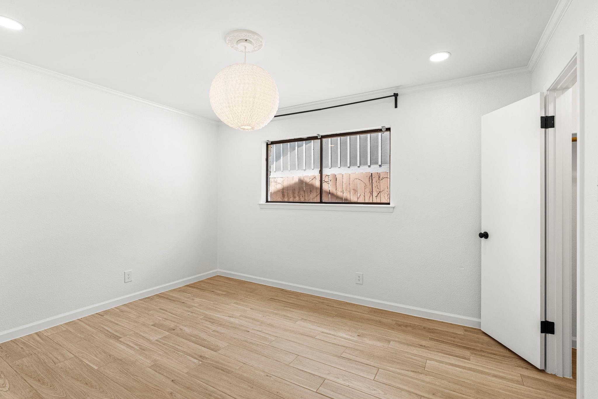 2404 Coral Ridge Cir, Austin, TX 78747