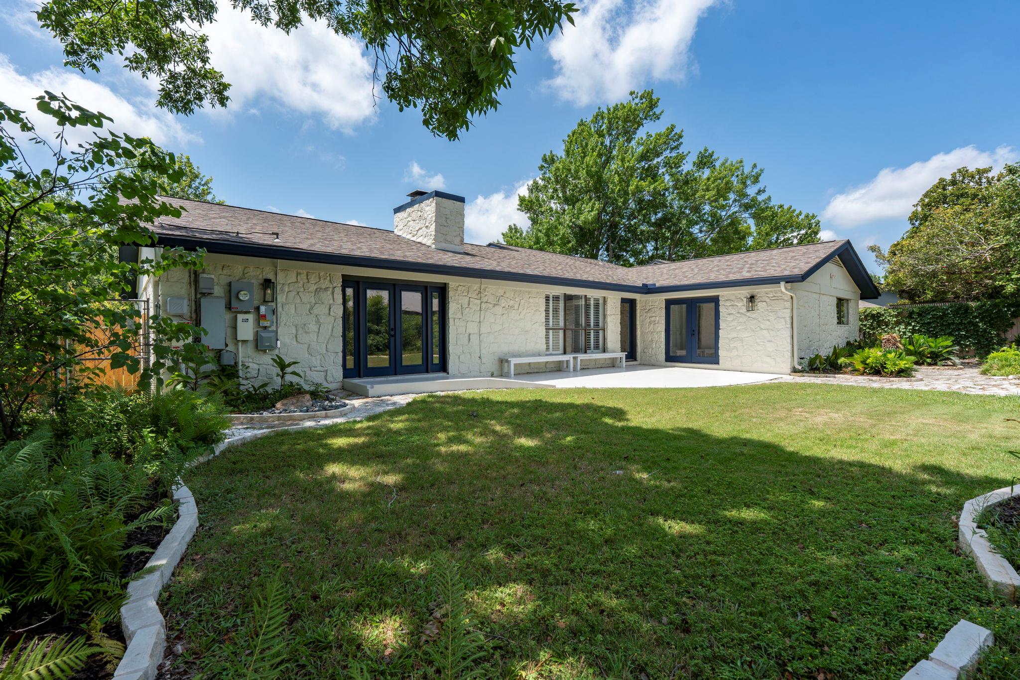 2404 Coral Ridge Cir, Austin, TX 78747