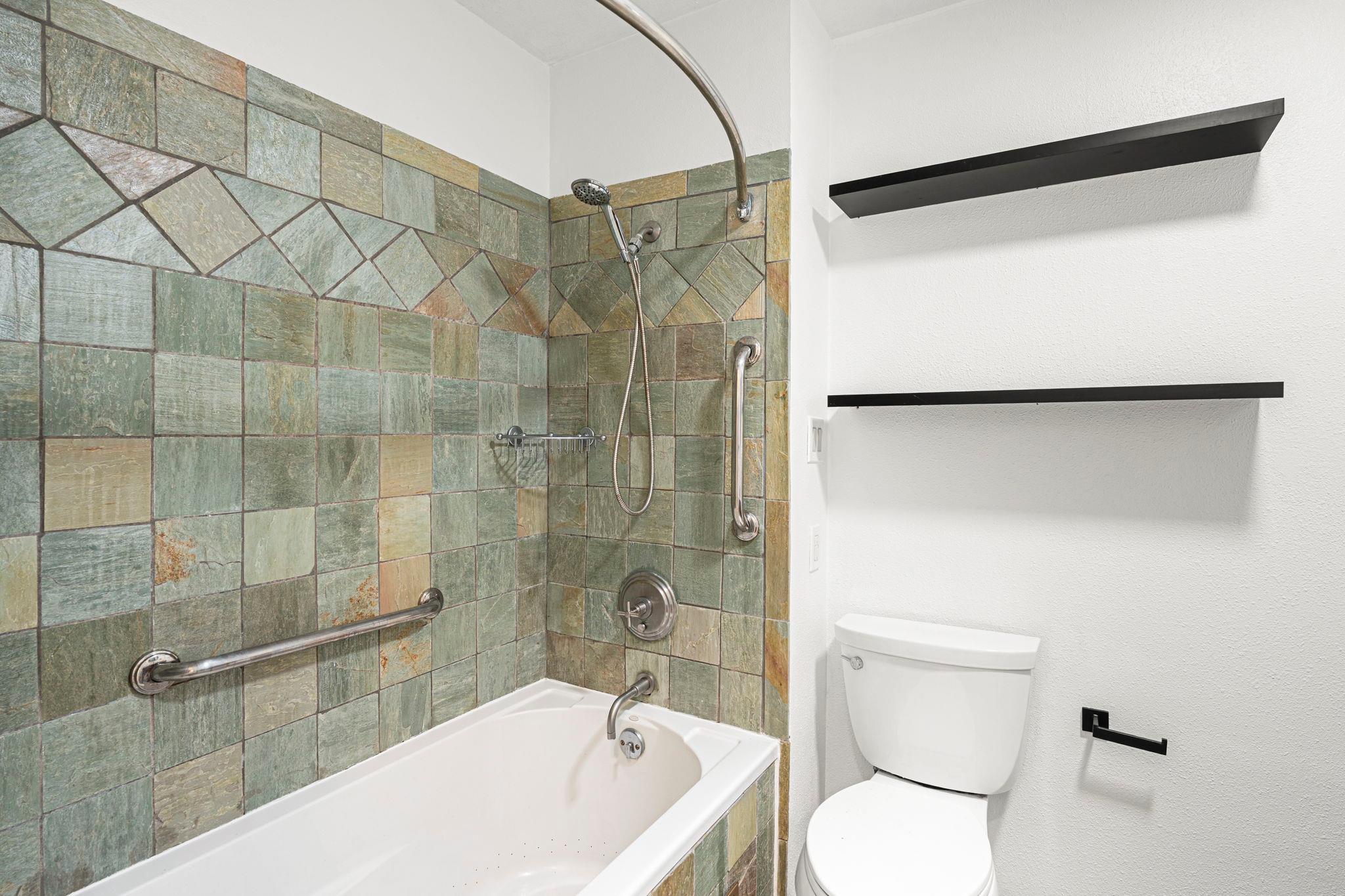 2404 Coral Ridge Cir, Austin, TX 78747