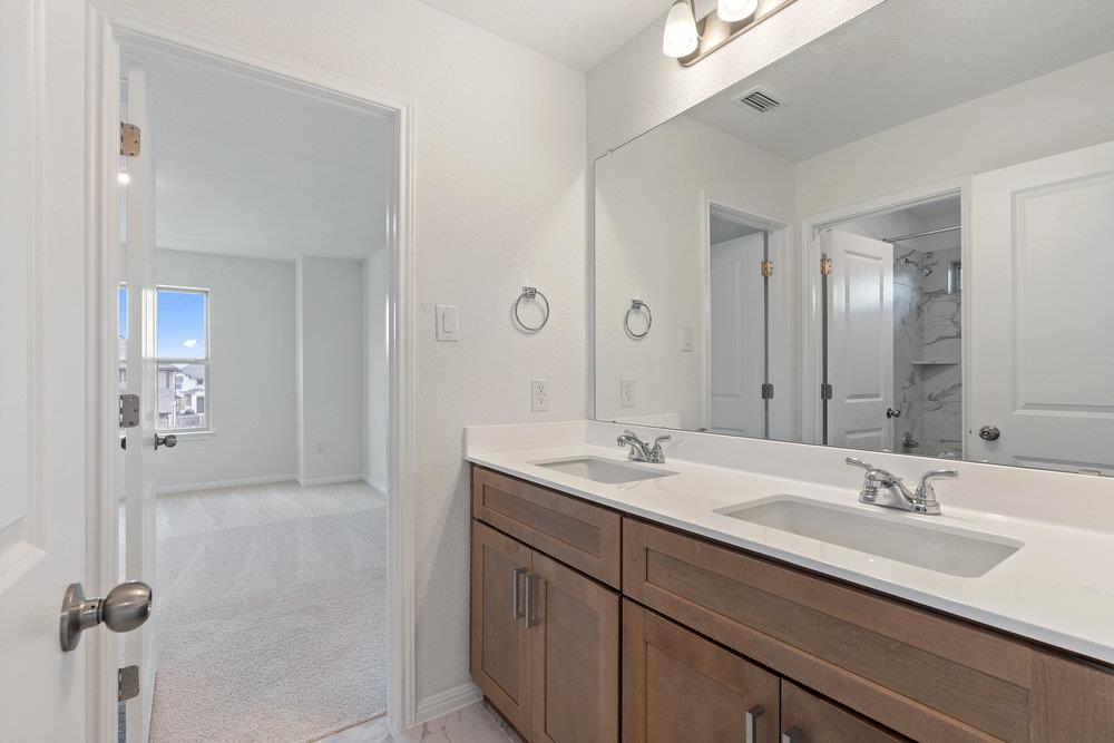 13200 Ditka Dr, Austin, TX 78652
