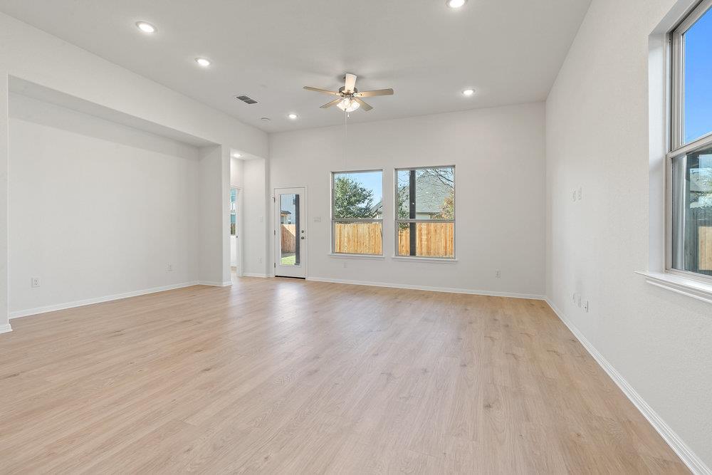 13200 Ditka Dr, Austin, TX 78652