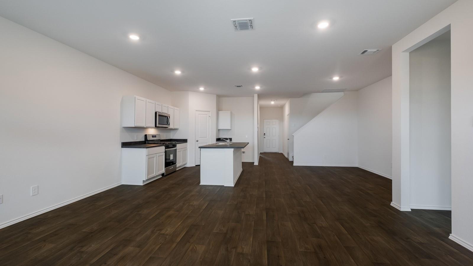 111 Palestine Trl, Kyle, TX 78640