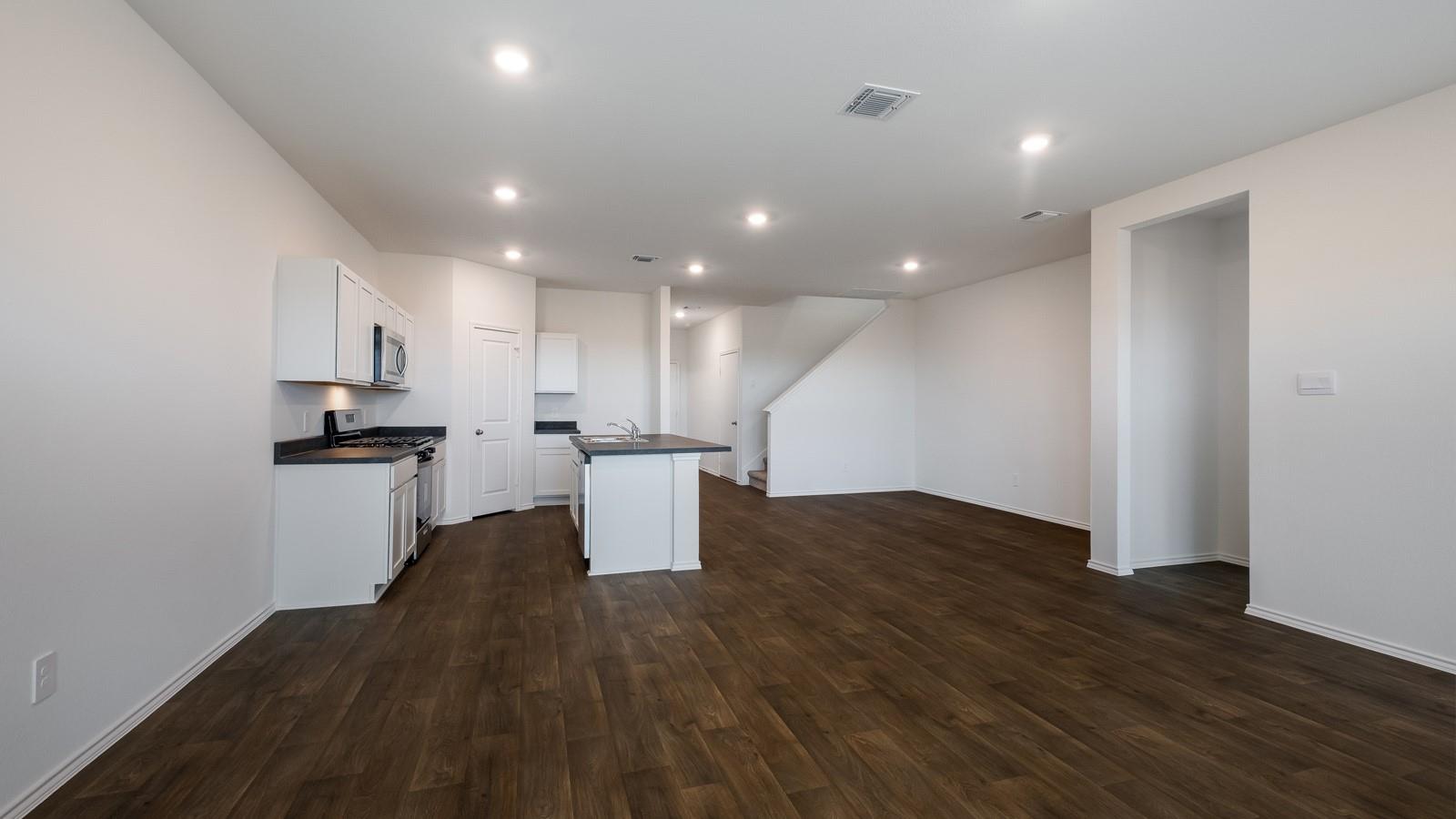 111 Palestine Trl, Kyle, TX 78640