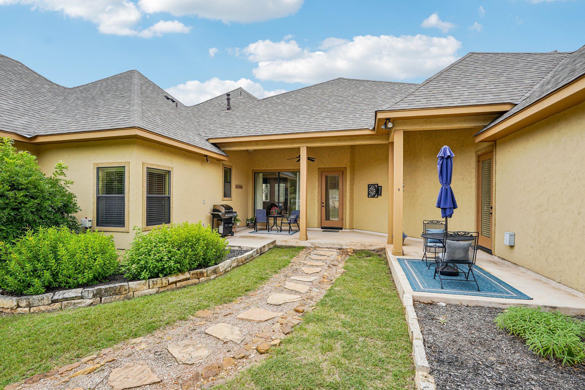 388 Scarlet Ct, Canyon Lake, TX 78133