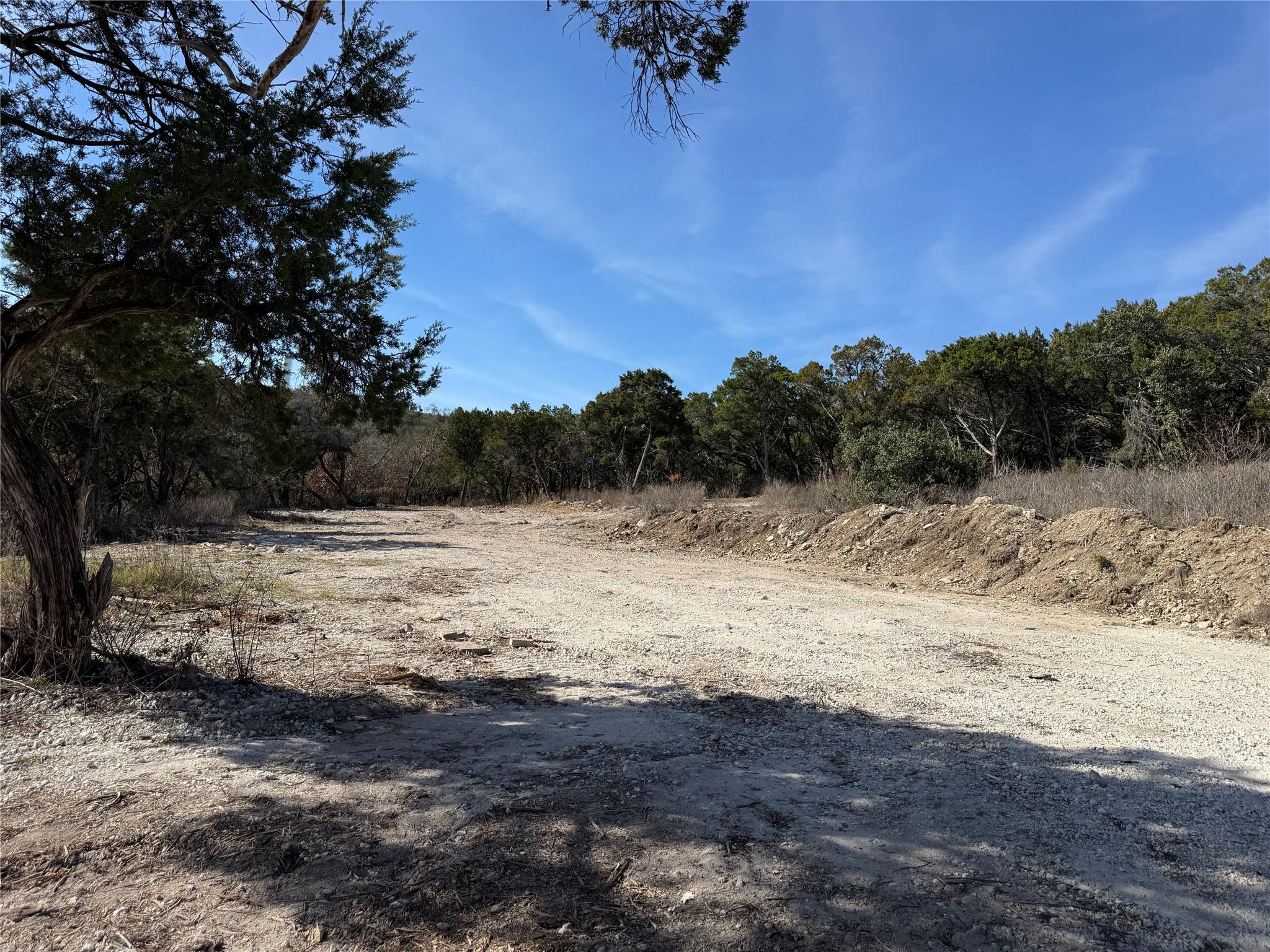 18801 Lake Crest Dr, Jonestown, TX 78645