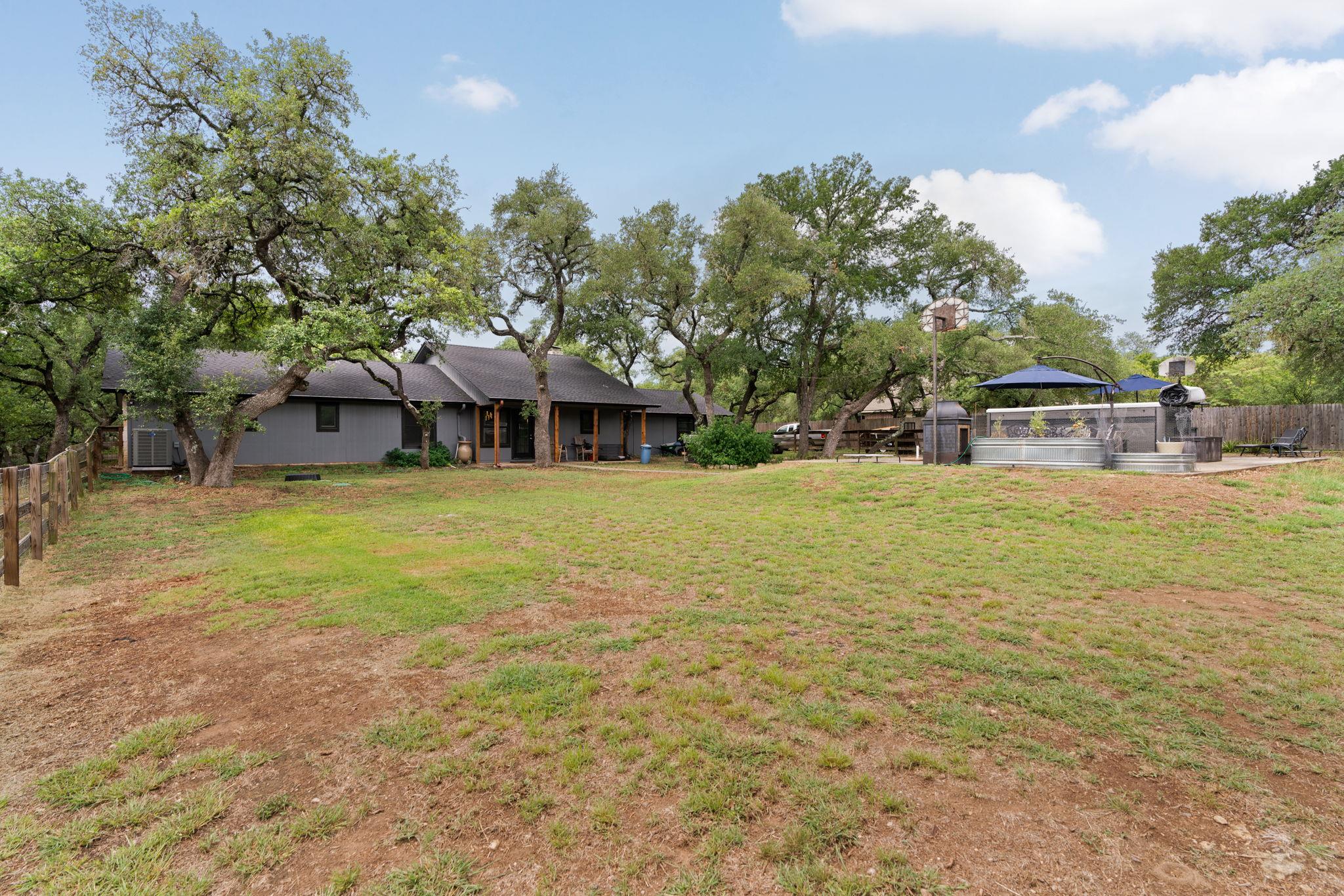 19 Brookmeadow Dr, Wimberley, TX 78676