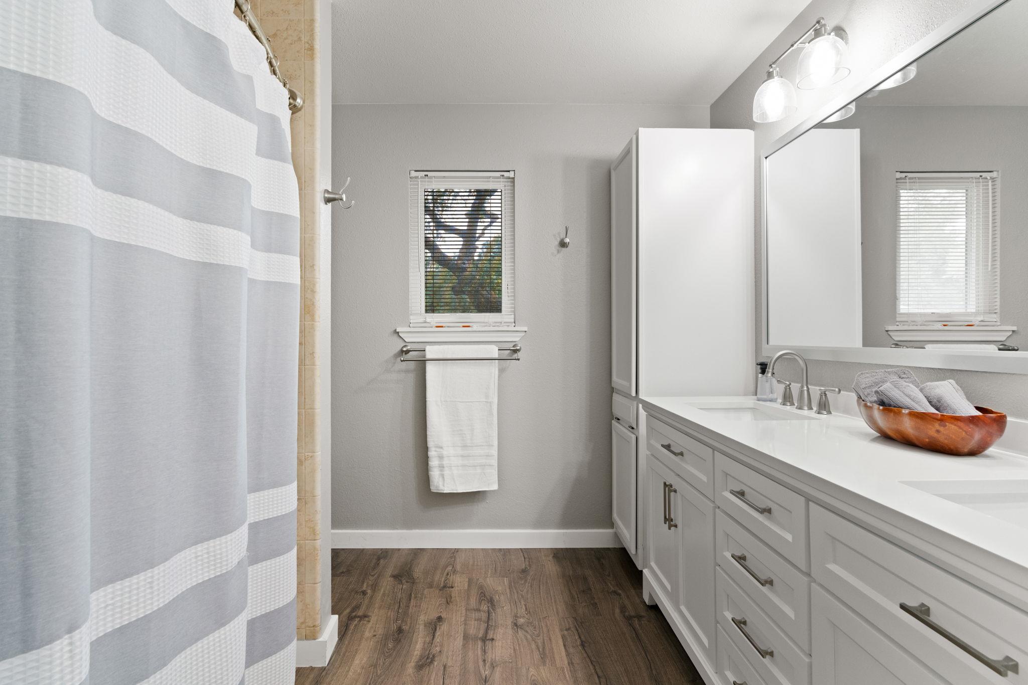 19 Brookmeadow Dr, Wimberley, TX 78676