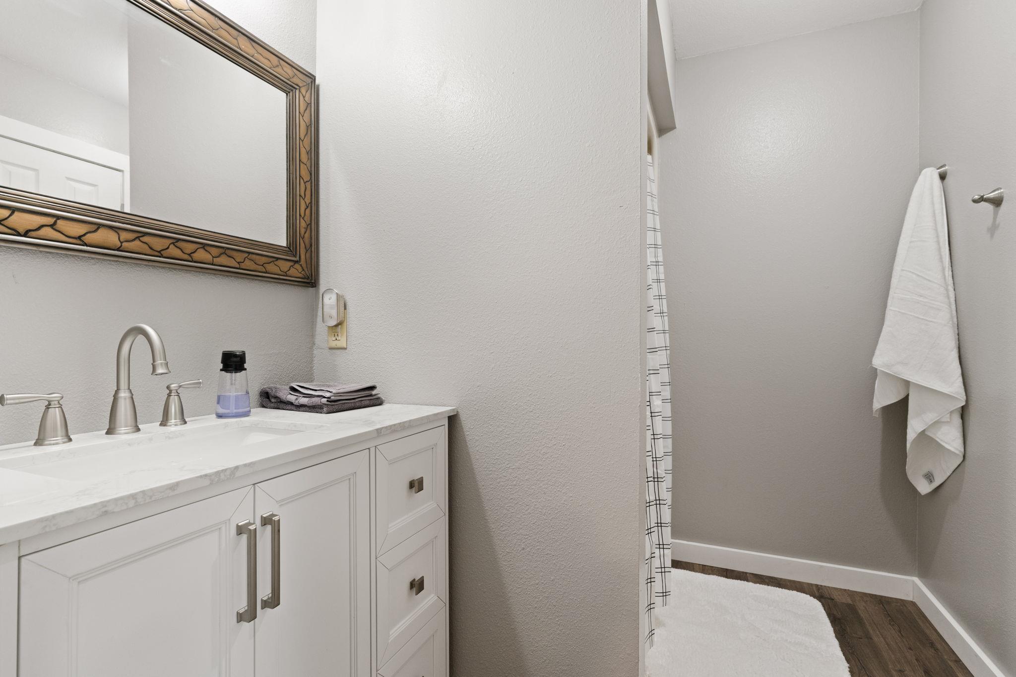 19 Brookmeadow Dr, Wimberley, TX 78676