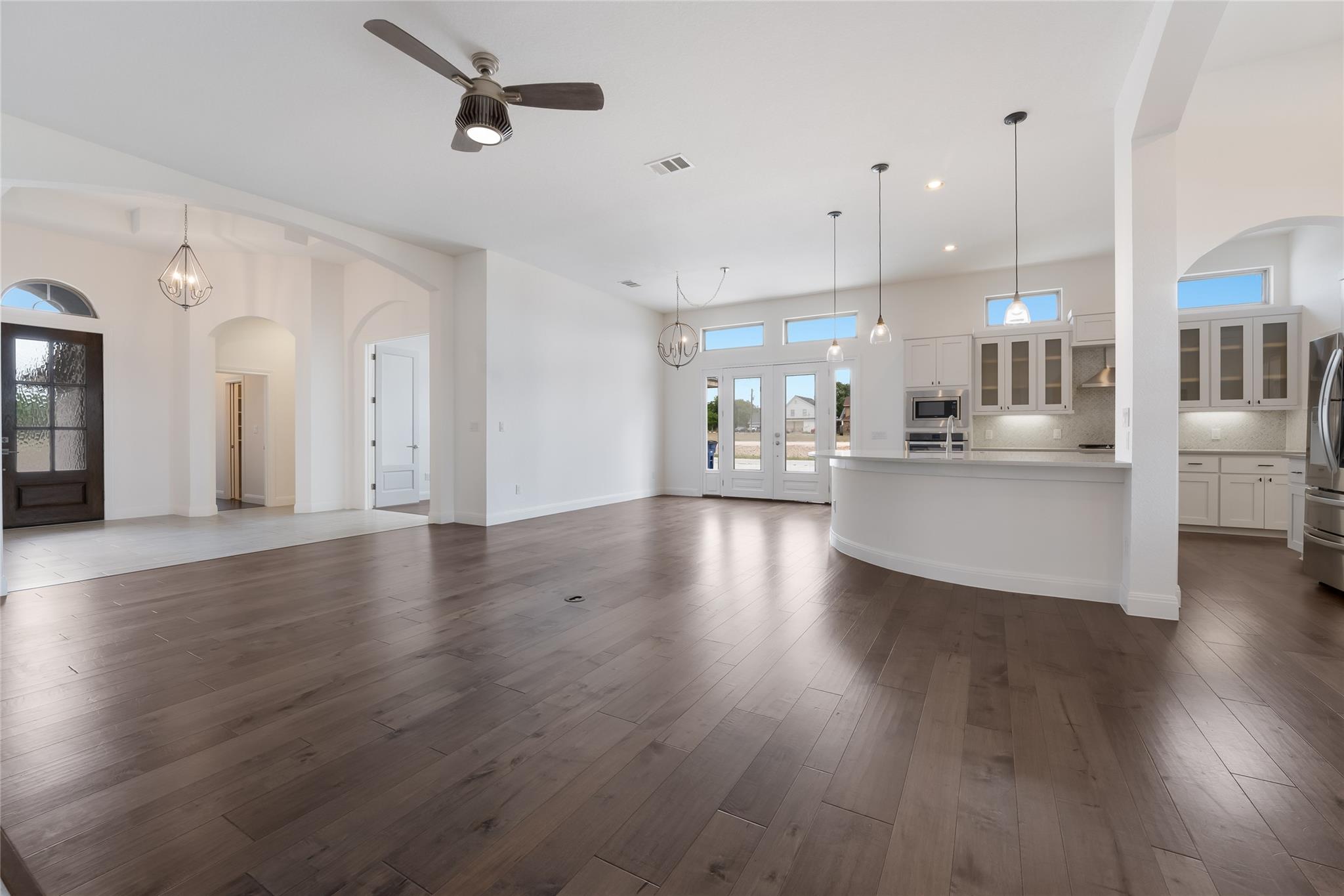 212 Ferryboat Ln, New Braunfels, TX 78130