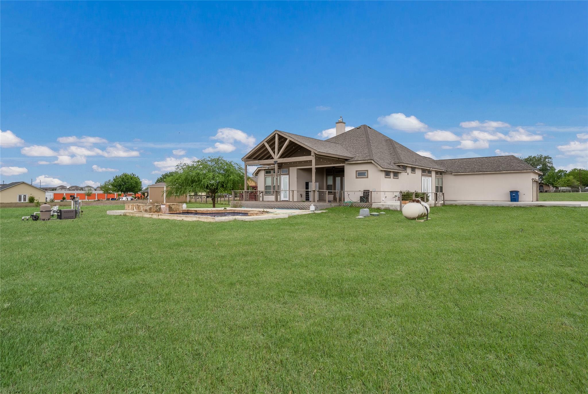 212 Ferryboat Ln, New Braunfels, TX 78130