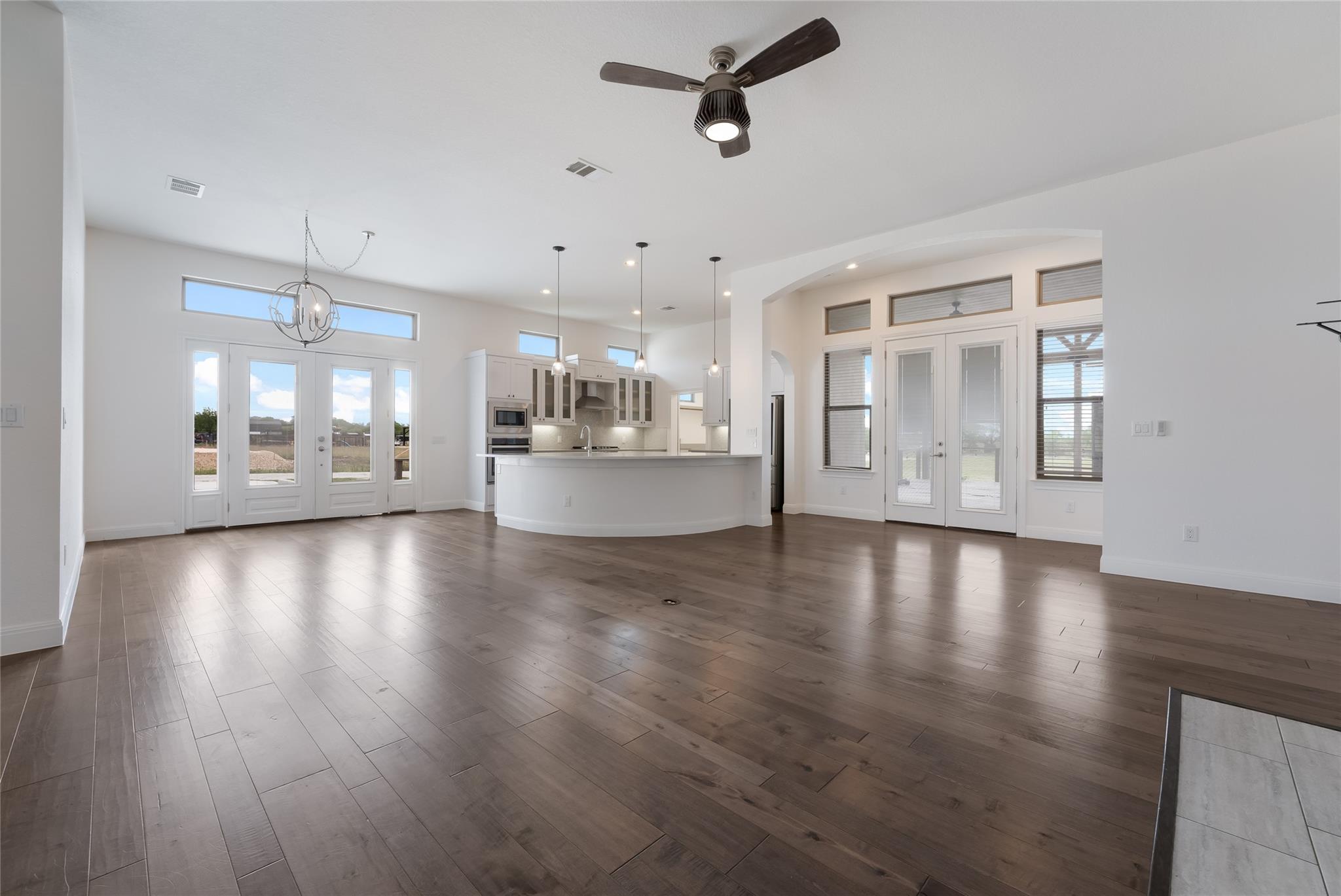 212 Ferryboat Ln, New Braunfels, TX 78130