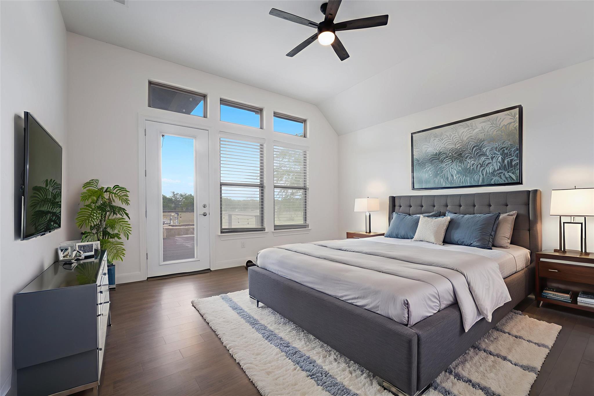 212 Ferryboat Ln, New Braunfels, TX 78130