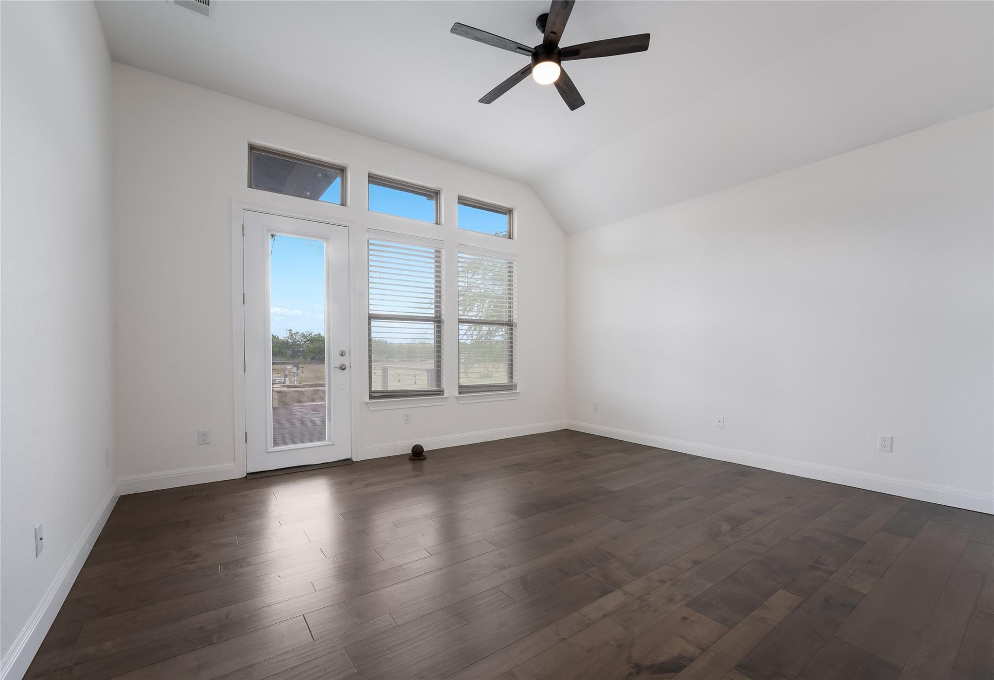 212 Ferryboat Ln, New Braunfels, TX 78130
