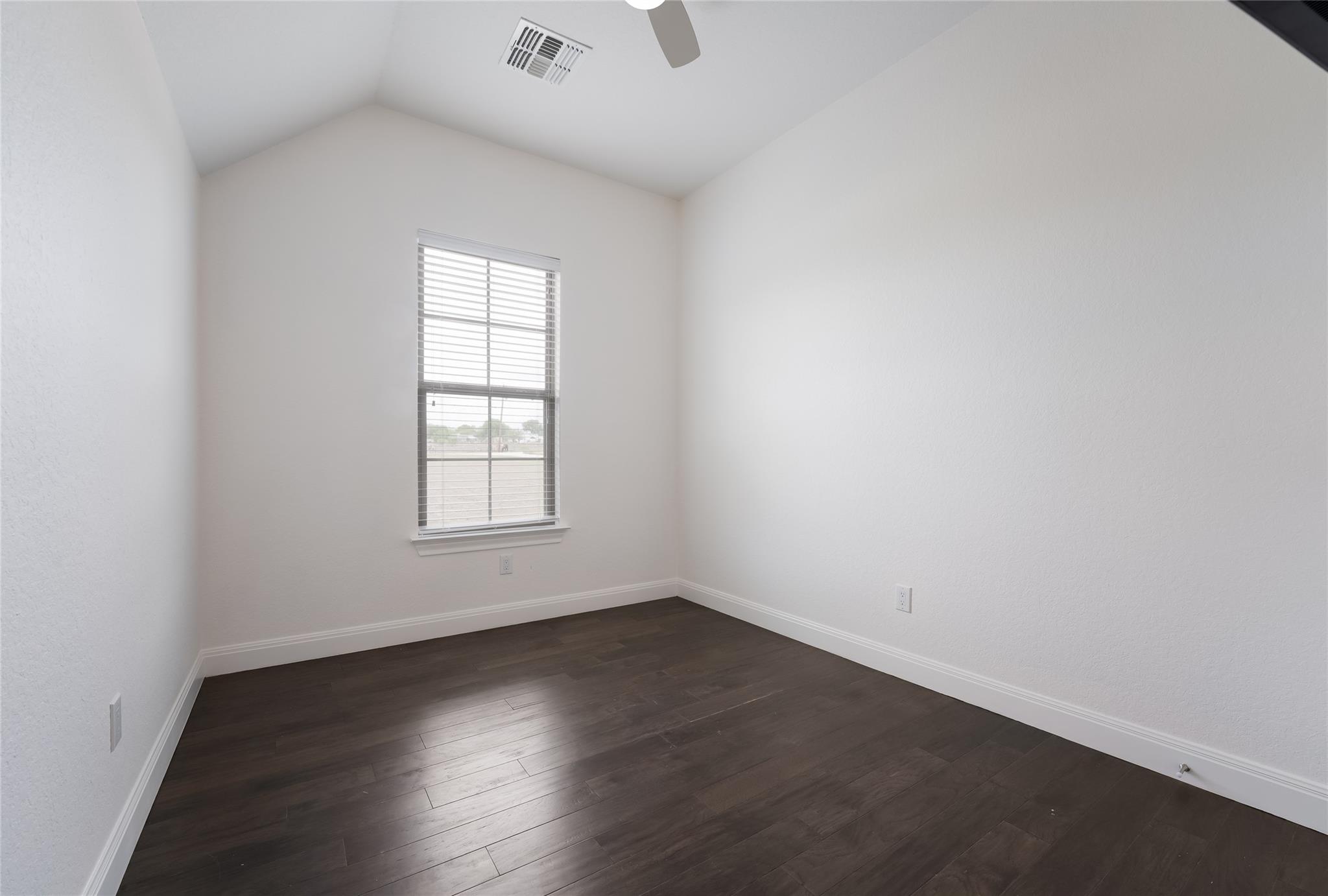 212 Ferryboat Ln, New Braunfels, TX 78130