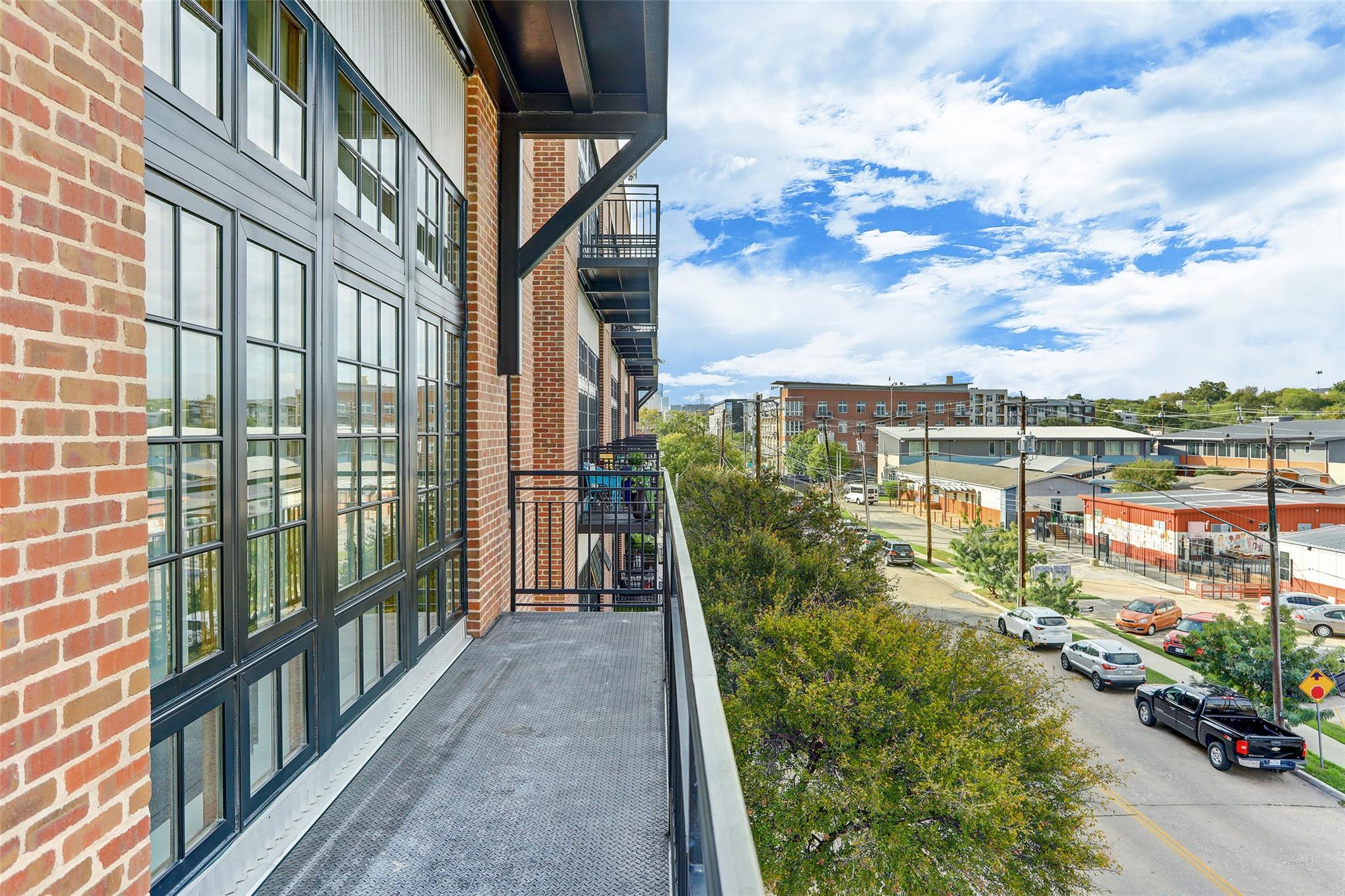 2235 E 6th St # 301, Austin, TX 78702