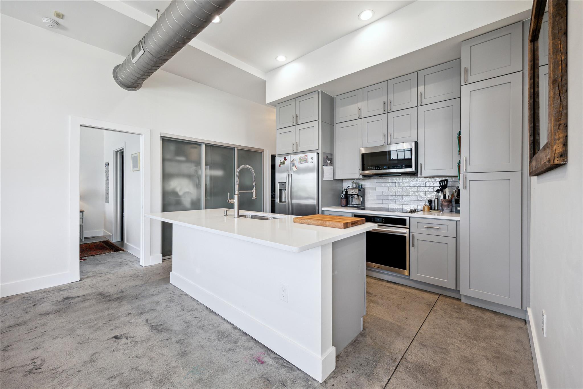 2235 E 6th St # 301, Austin, TX 78702