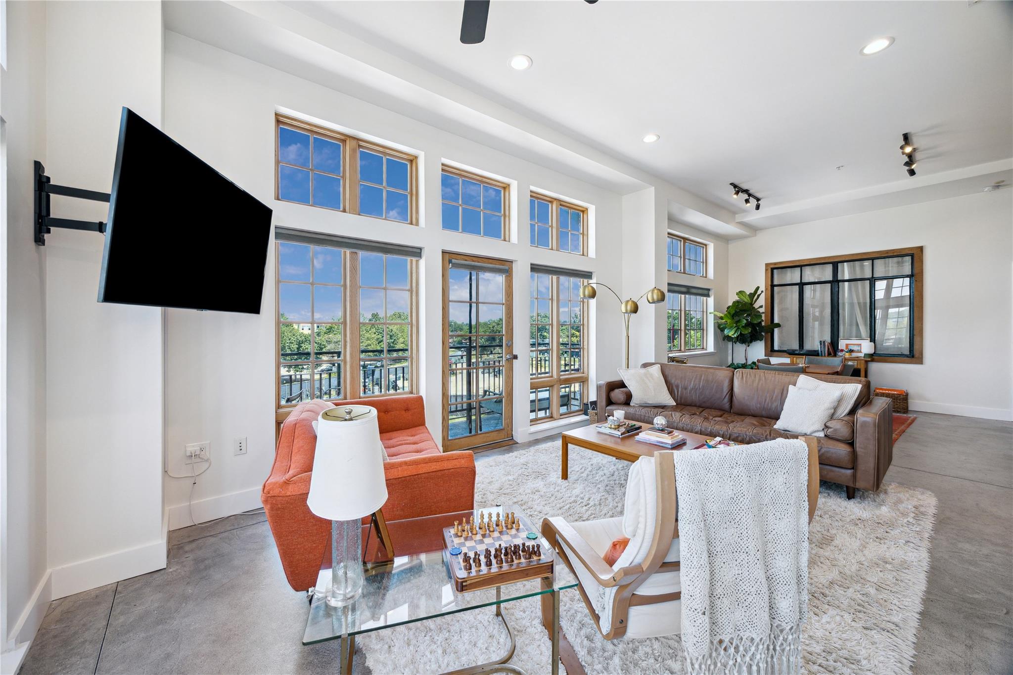 2235 E 6th St # 301, Austin, TX 78702