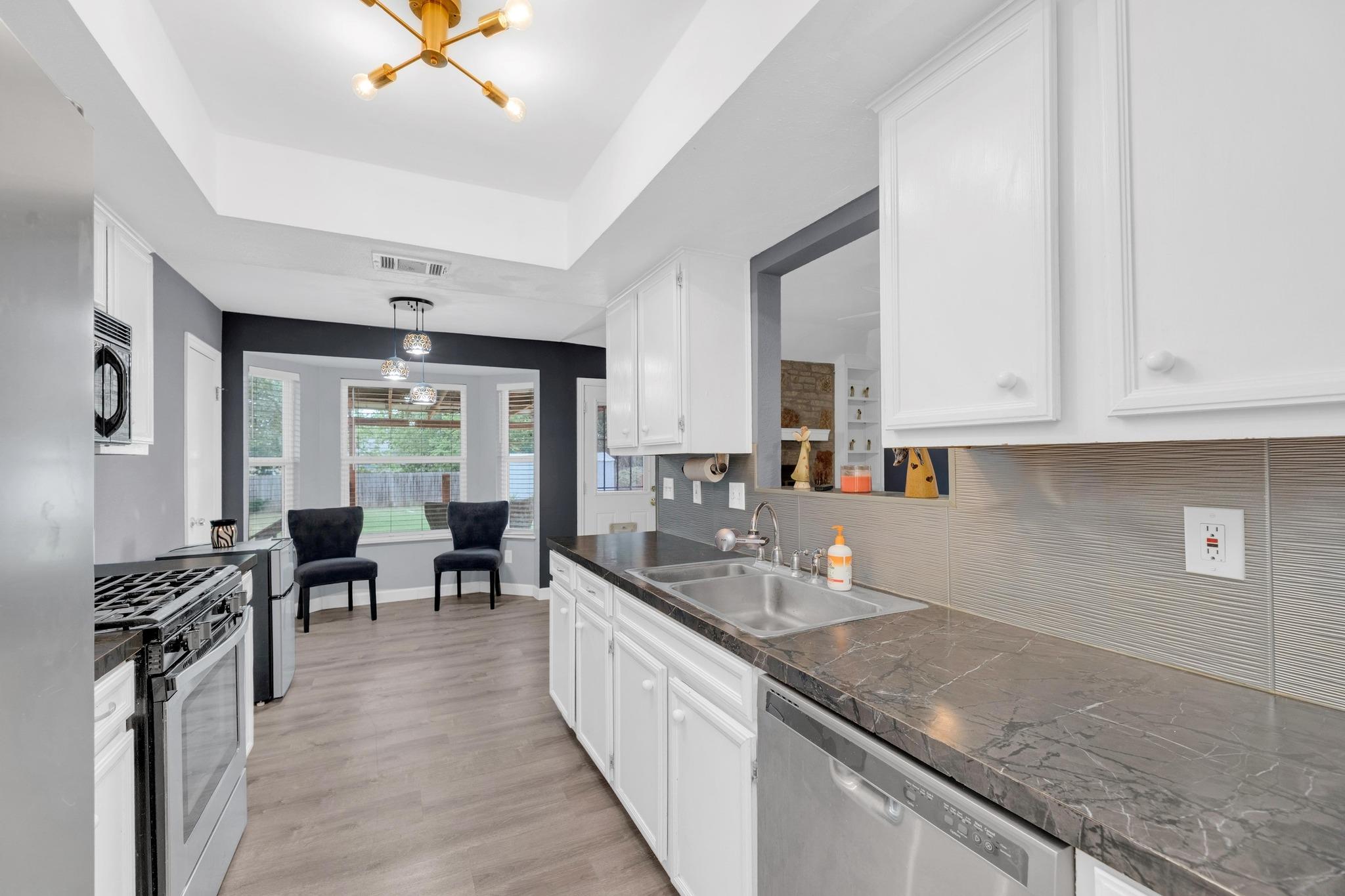 607 Garden Path Cv, Round Rock, TX 78664