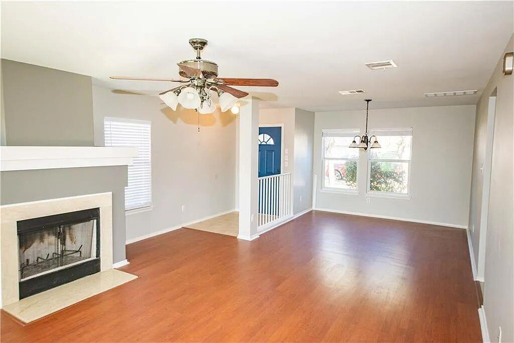 2208 Bluebonnet Dr, Round Rock, TX 78664